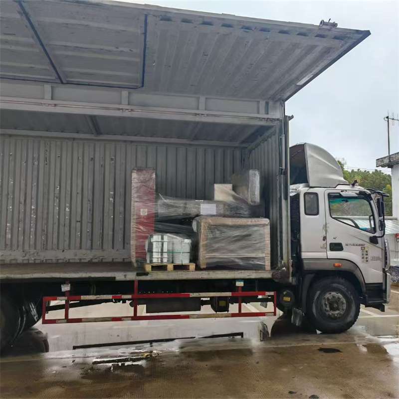 昌洒镇富蕴县物流专线：打通运输新通道